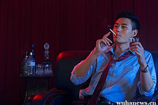 <b>买烟酒在哪个网上买-外烟微信代理一手货源-买烟在哪个网上买正品</b>