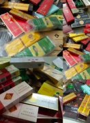 <b>免税中华200一条-微信卖中华烟一条180元-160元一条的中华烟是真的吗</b>