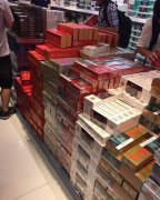 卖免税烟的微信(微信上卖的免税烟是真的吗)